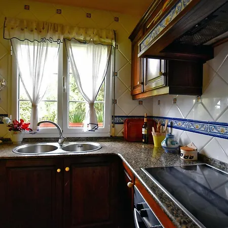 Casa Veigadaira * リバデオ